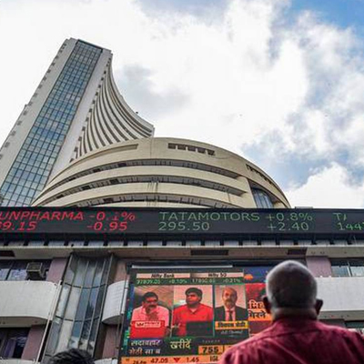 Sensex crashes 1,546 pts, Nifty drops below 17-thumnail