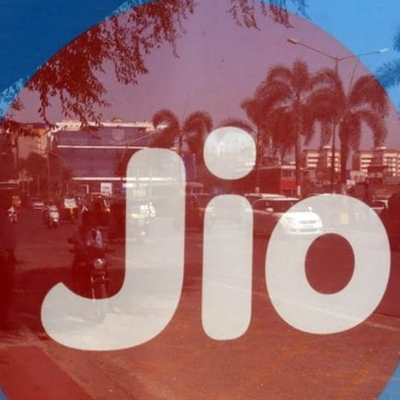 Reliance Jio Platforms to invest $200M in Google-backed Glance-thumnail