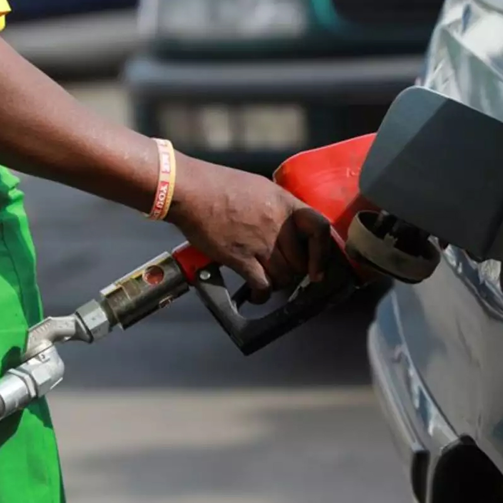 <strong>Petrol, Diesel Prices go up for the second day in a row</strong>-thumnail