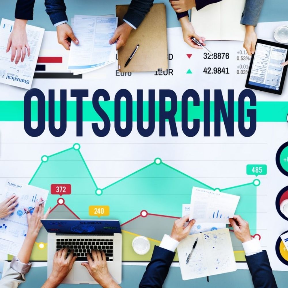 Your Guide to The Top 10 Outsourcing Companies-thumnail