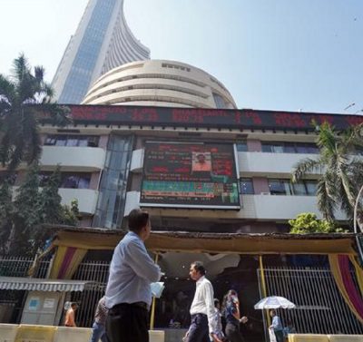 Market Update Nifty trades at 15573, Sensex touches 52300