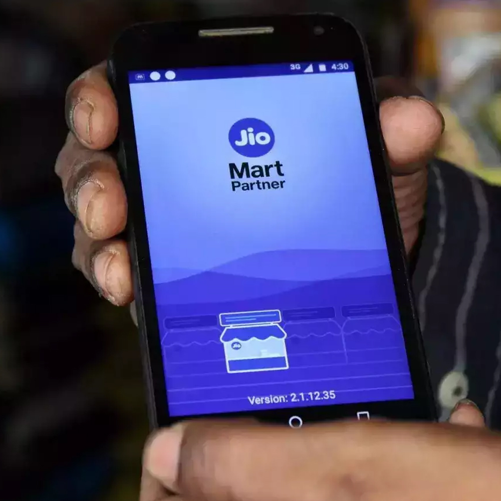 <strong>Jio Platforms and Meta work together to introduce JioMart shopping on WhatsApp.</strong>-thumnail