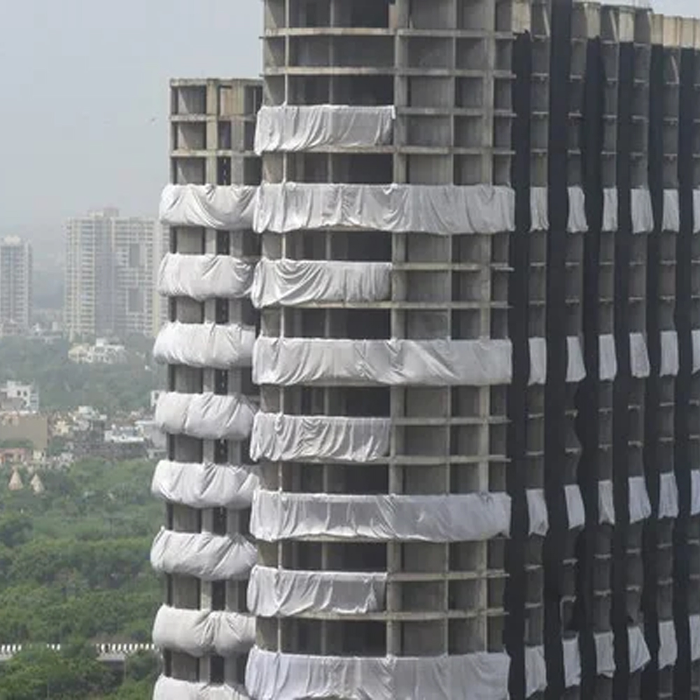 <strong>Supertech Ltd. gets Rs. 500 crore shock with the twin tower demolition.</strong>-thumnail