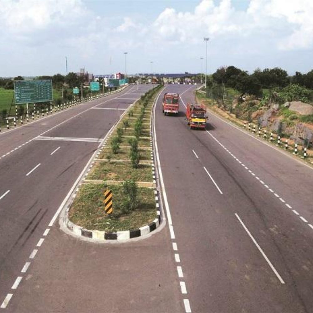 InvIT to raise Rs 2,000 crore from investors to acquire road assets from NHAI-thumnail