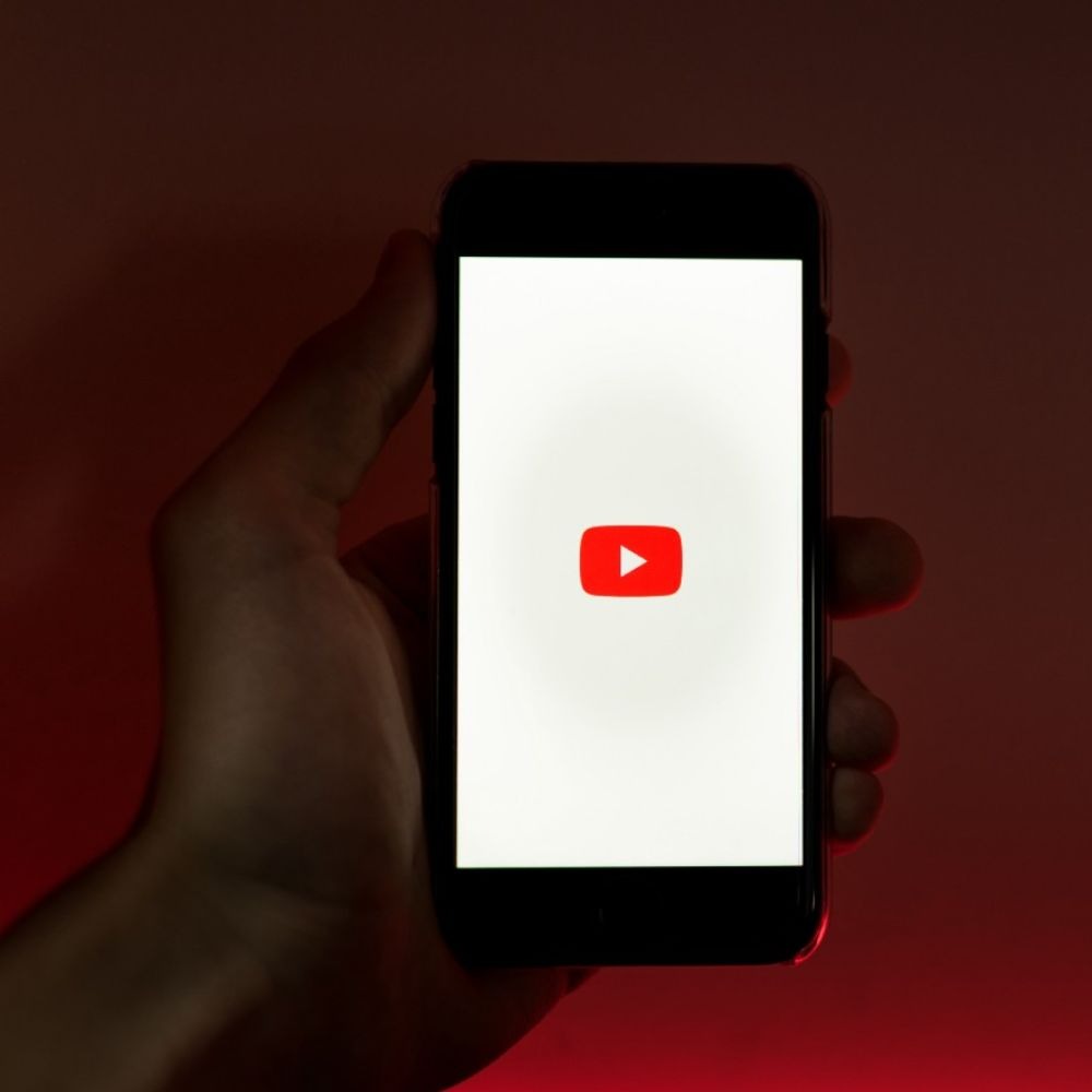 Top Tech YouTube Channels-thumnail
