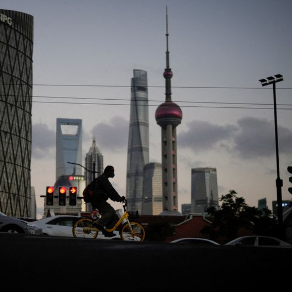 China’s economy slowed sharply in the fourth quarter of 2022, and growth was one of the worst on record-thumnail