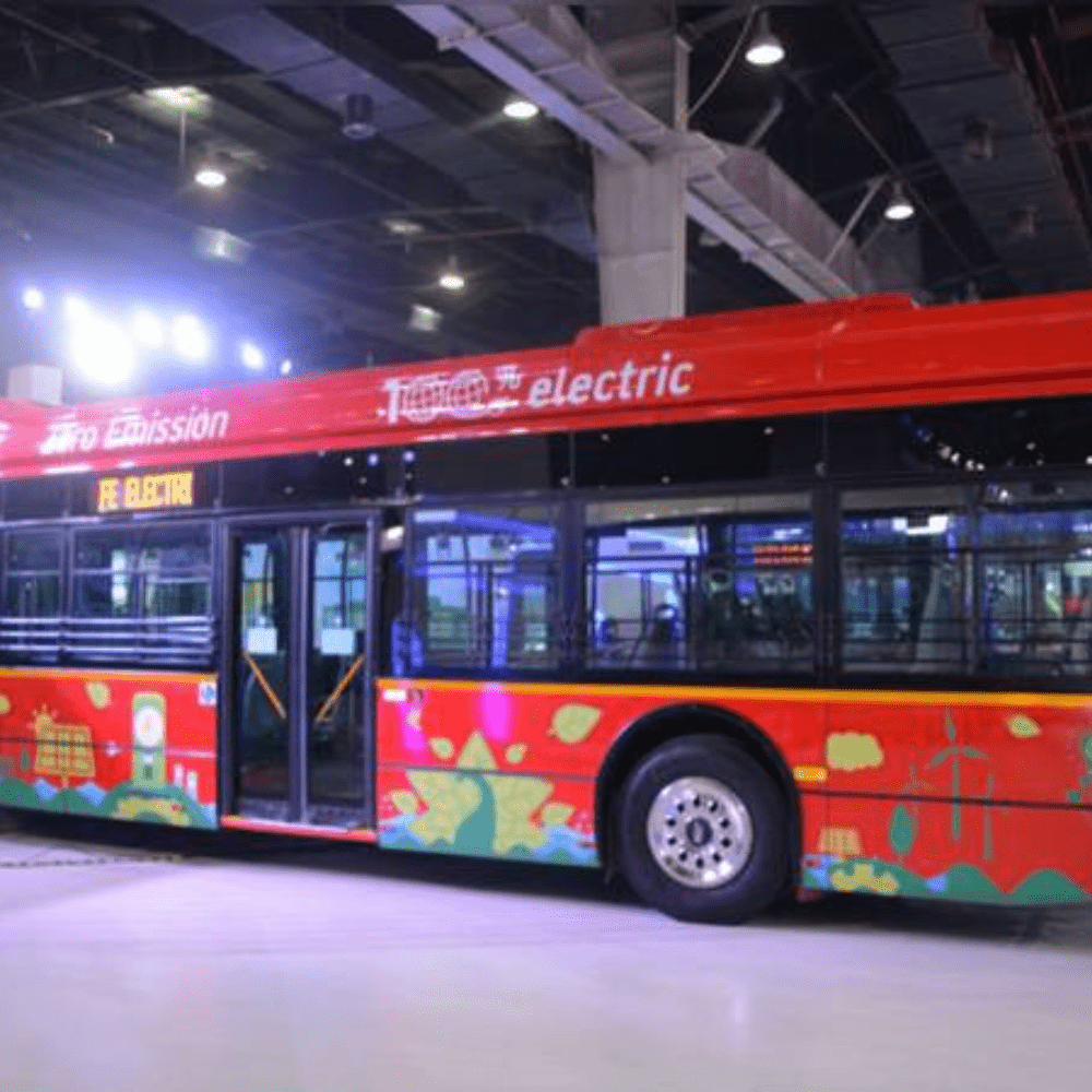 JBM Auto launches India’s first electric luxury coach -thumnail