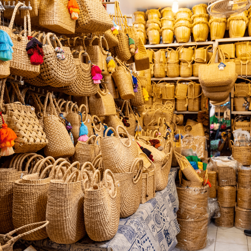 What are the ways to start a jute bag-making business? Check out this article-thumnail