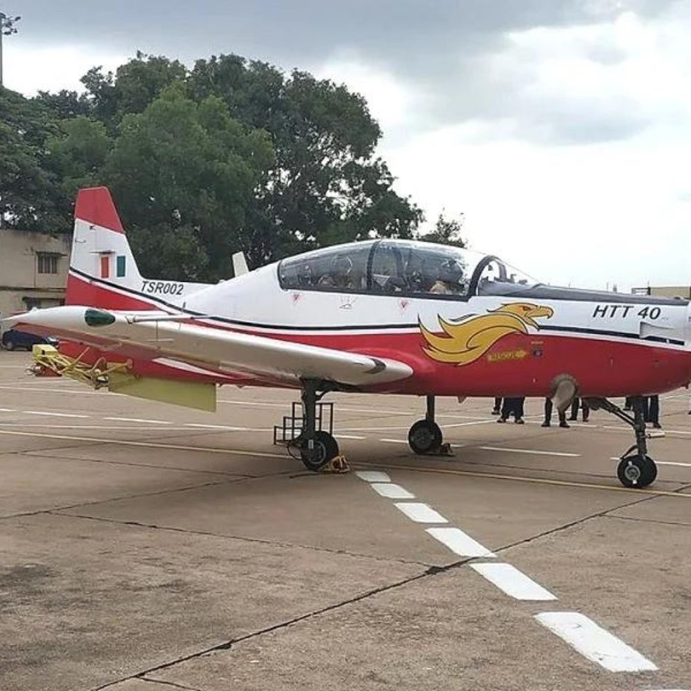 <strong>Union cabinet gives nod to purchase of 70 HTT-40 trainer aircraft from HAL</strong>-thumnail