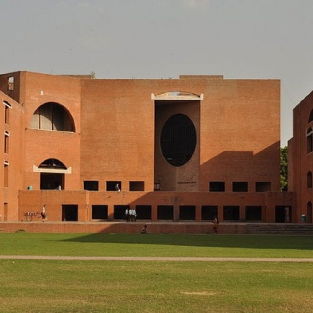 IIM-A incubation platform to invest in 50 new start-ups over a year-thumnail