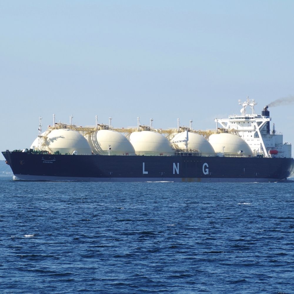 India explores strategic LNG stockpile to avert future shortages-thumnail