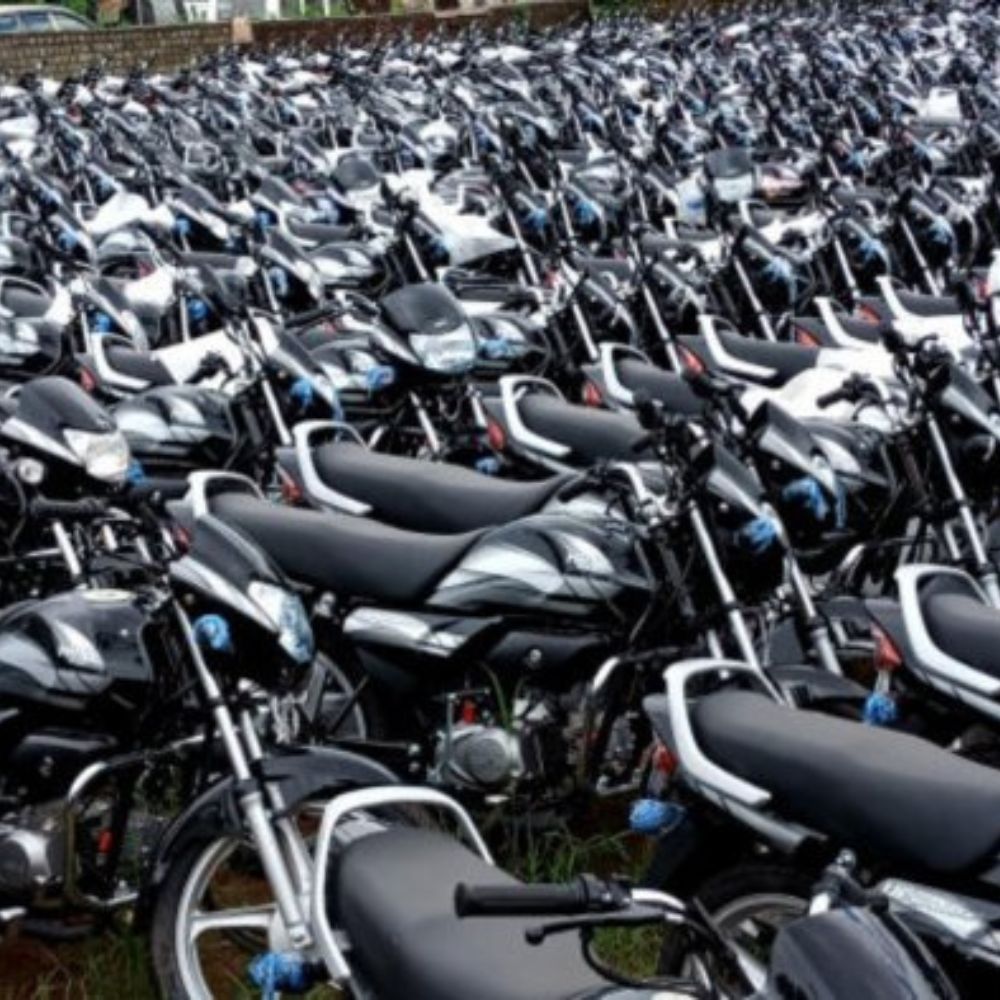 India’s Feb bike sales climb on wedding demand, easing chip shortages-thumnail