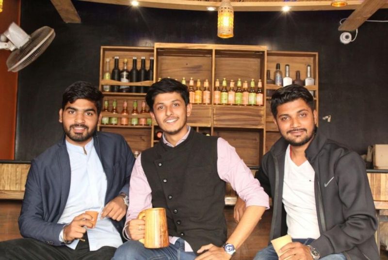 Owners of Chai Sutta Bar