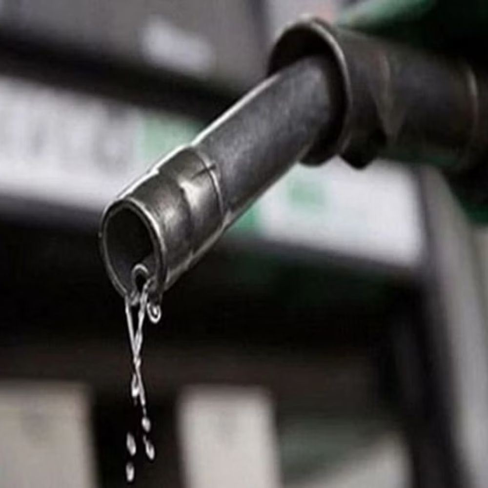 Govt slashes windfall tax on diesel to Rs 0.50 per litre, nil on ATF-thumnail