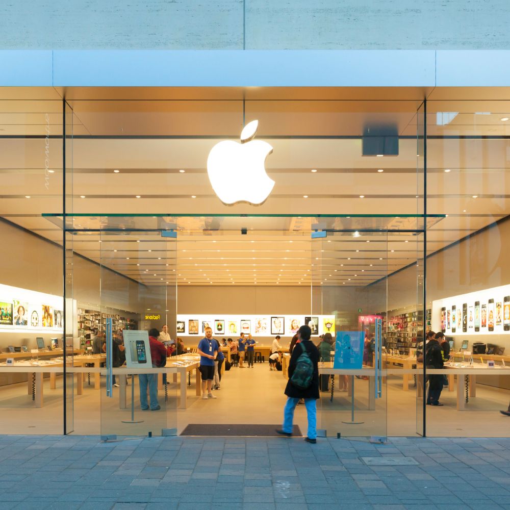 The Apple store in Delhi is now open to the public: 5 things you need to know-thumnail