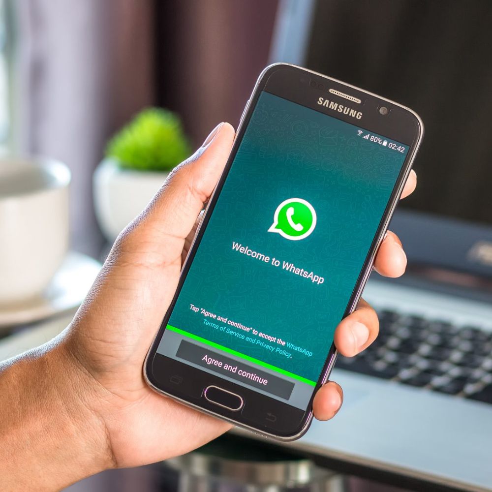 Bharti Airtel and India Post Payments Bank partner to offer WhatsApp banking services-thumnail