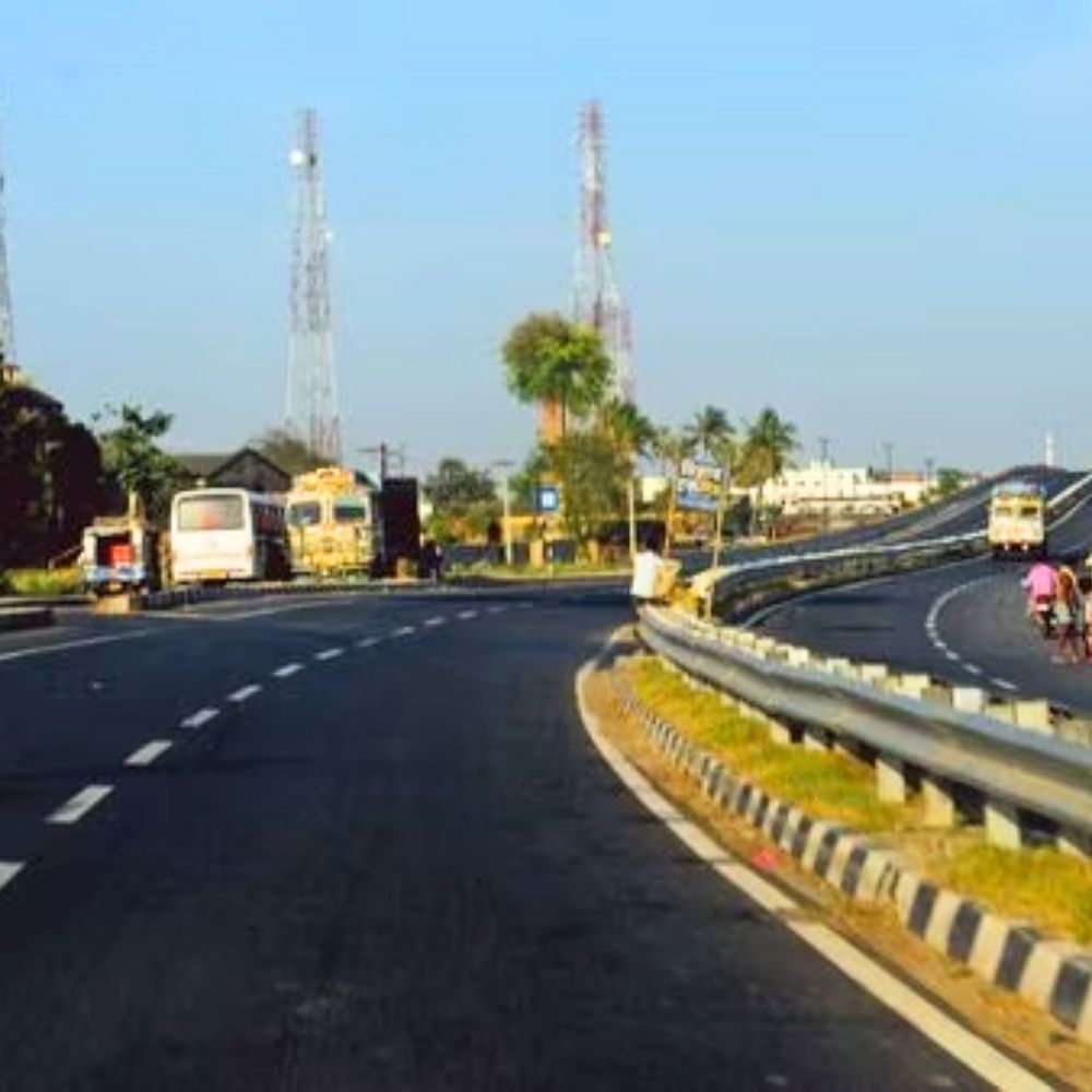 Road travel sets to get costlier! Toll rates go up across India-thumnail