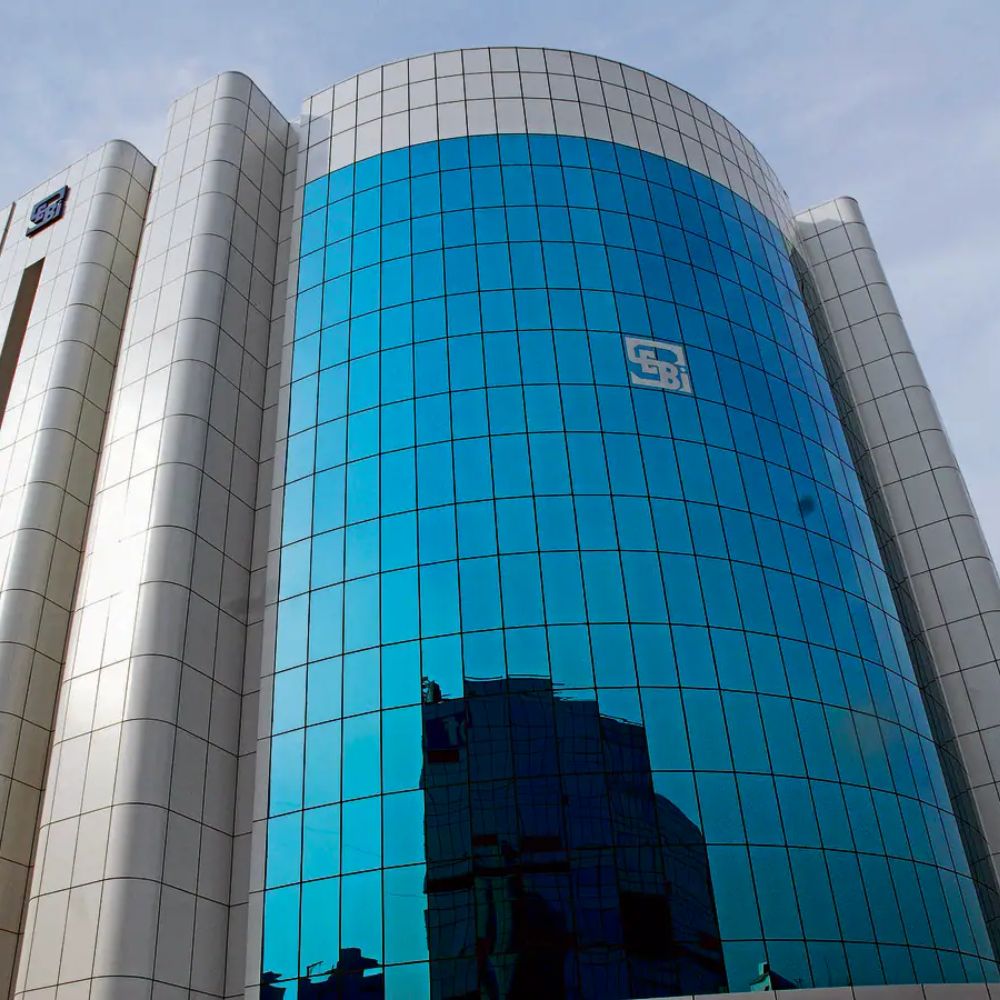 SEBI Directs AIFs to Offer Direct Plans and Trail Model for Fee Payments-thumnail