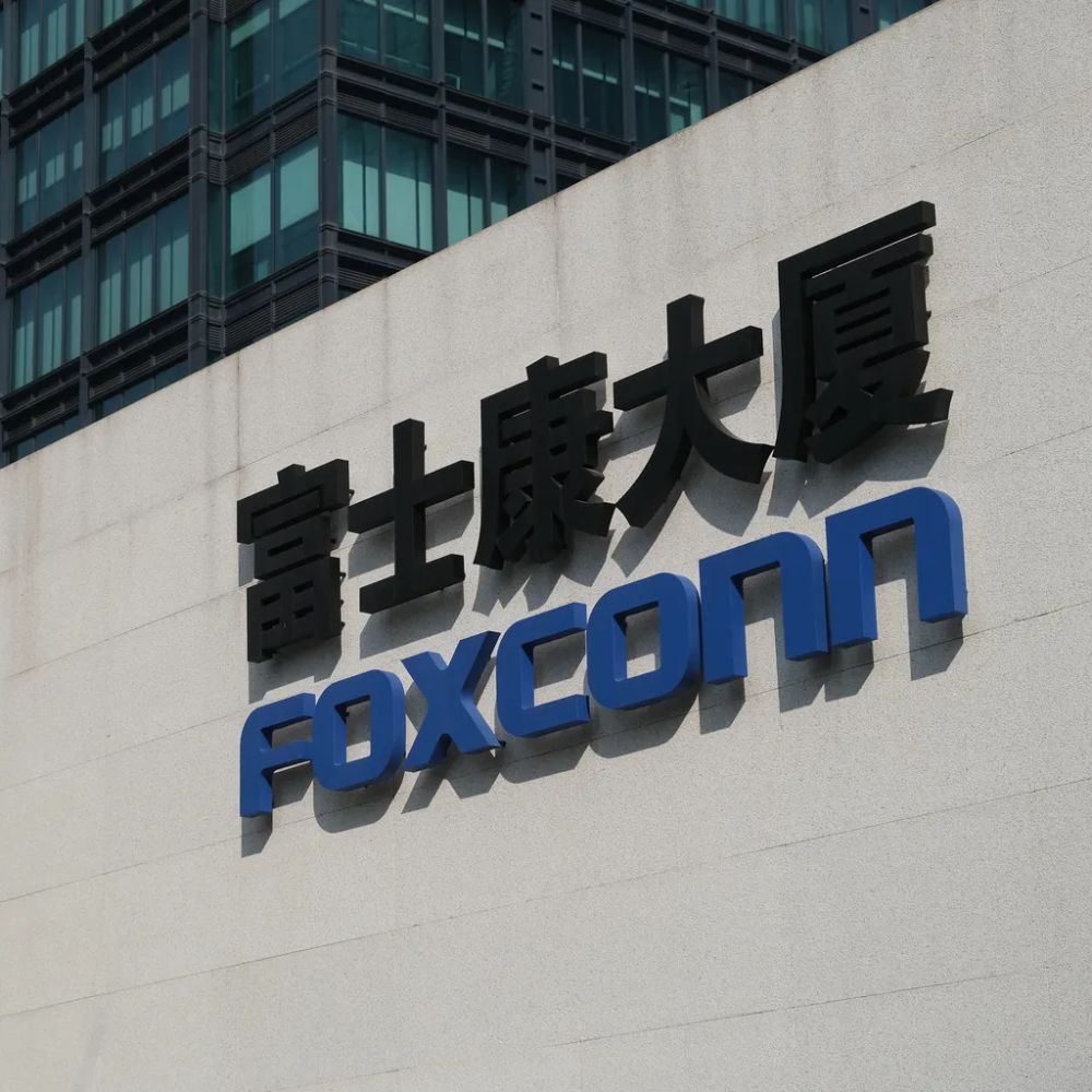 Foxconn, an Apple supplier, would spend $500 million in Telangana and generate 25,000 employees in the first phase-thumnail