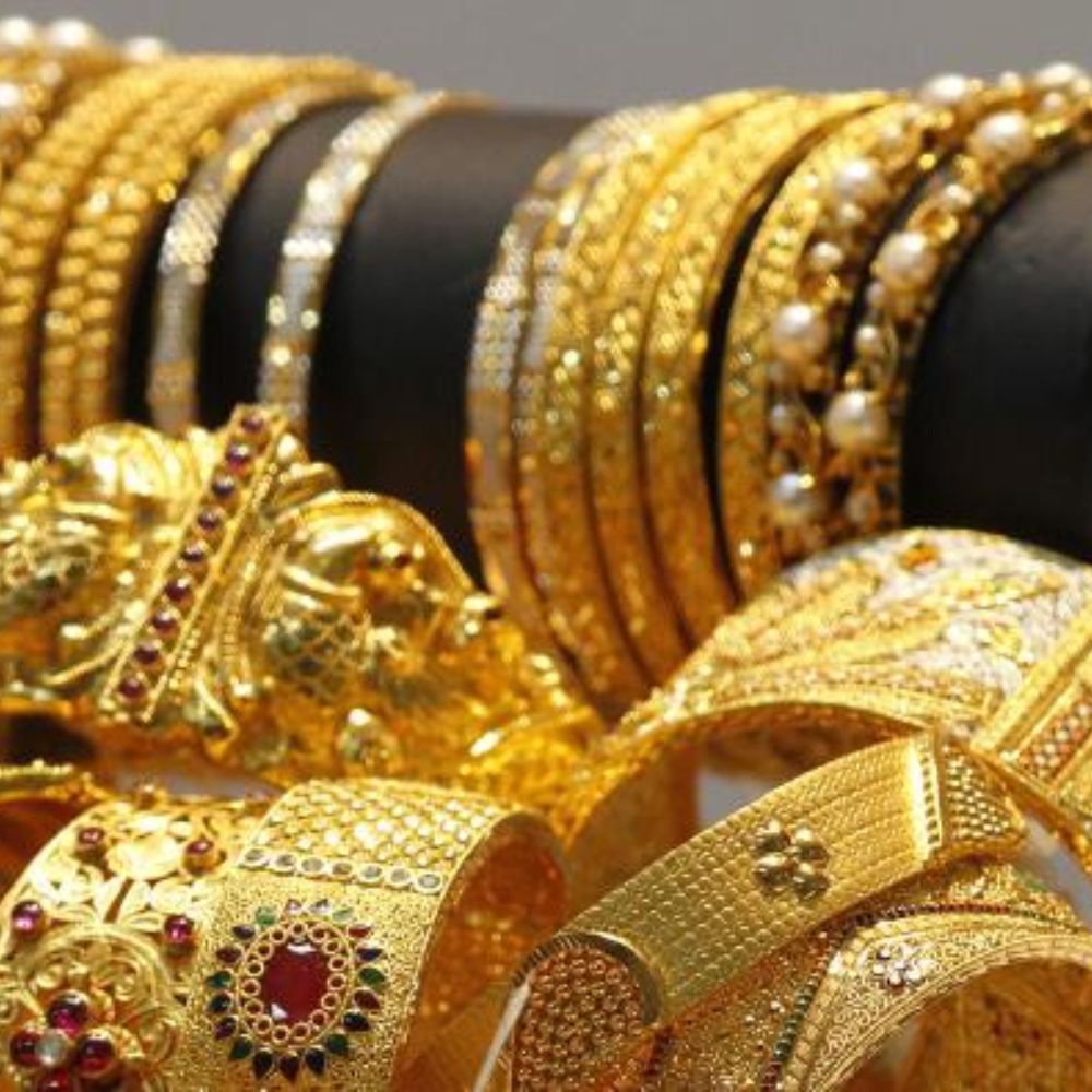 Temasek is considering investing $100 million in the Indian jewelry company BlueStone-thumnail