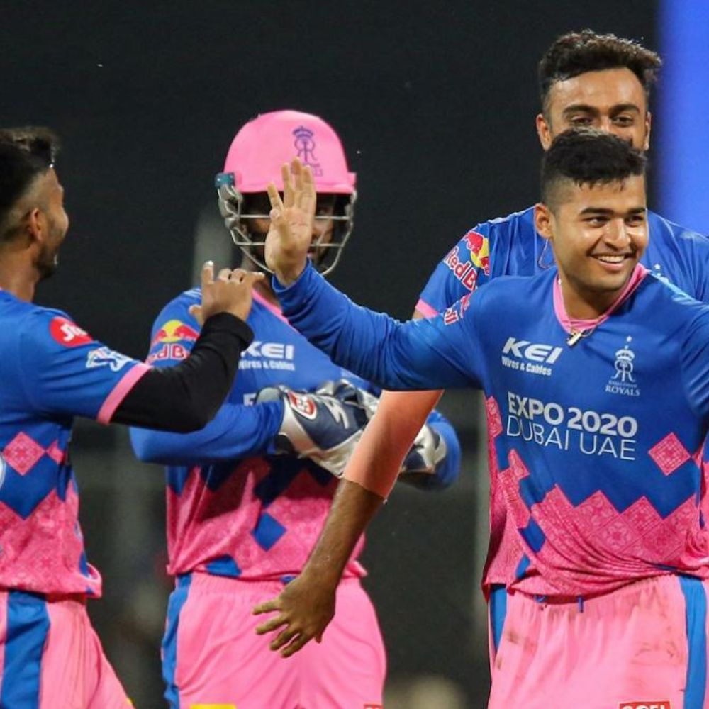 The Tiger Global team is in discussion to invest $650 million in the Rajasthan Royals-thumnail