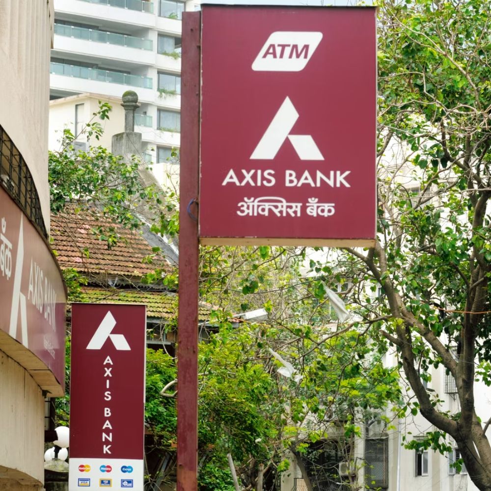 “Axis Bank’s Block Deals Shake Market: 0.6% Stake Worth Rs 2,178 Crore Exchanged Amidst Strong Financial Growth”-thumnail