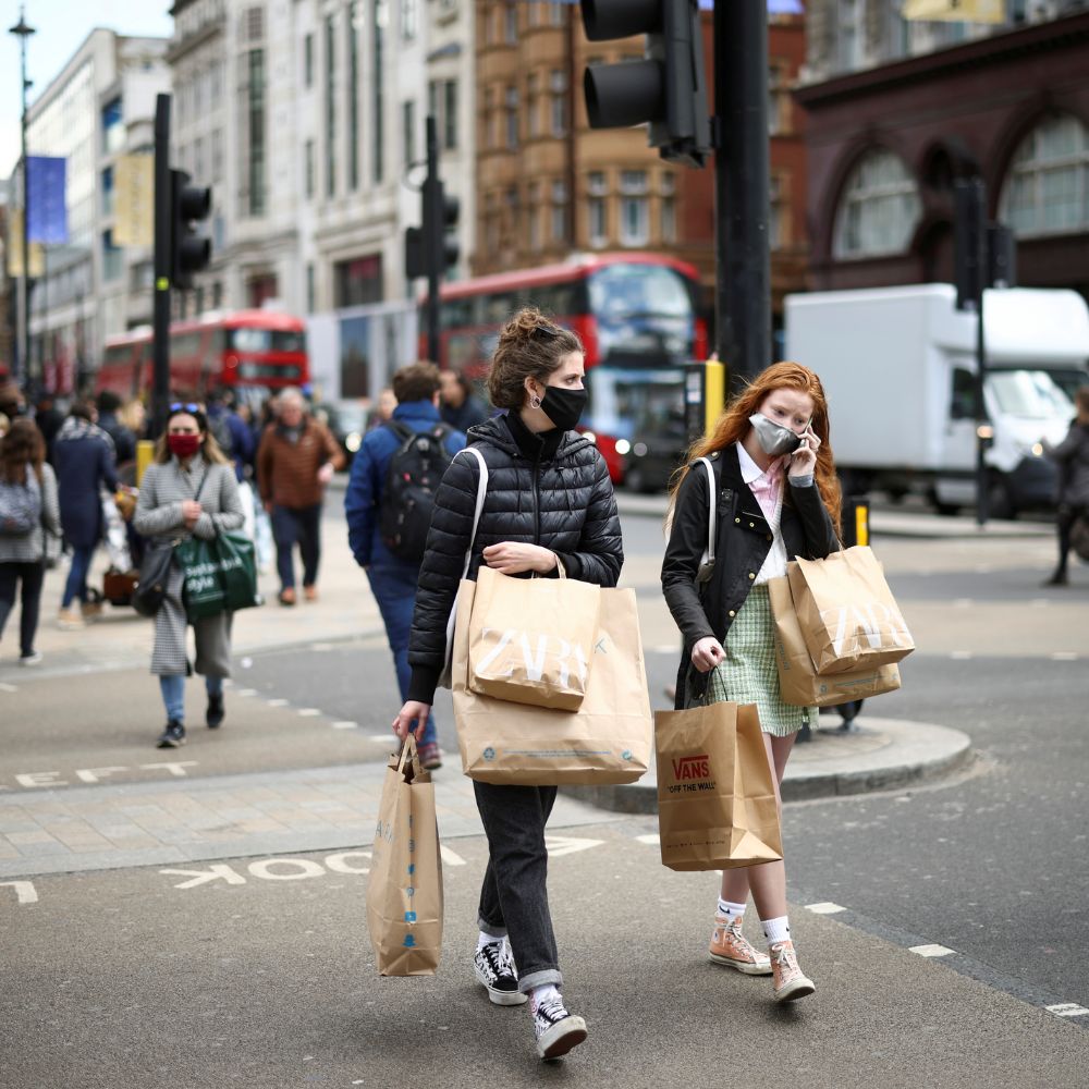 British Retail Sales Beat Expectations in May Despite Inflationary Pressure-thumnail