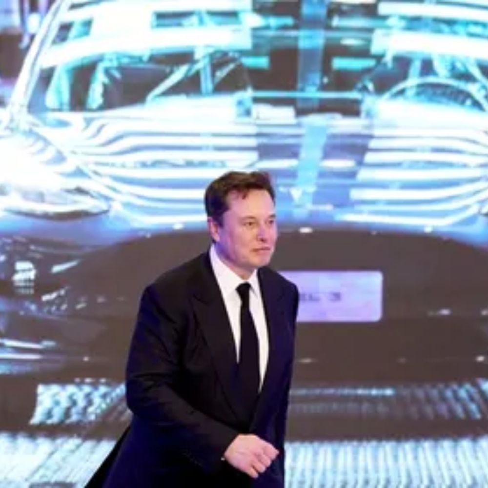 Elon Musk Says Tesla Will Soon Visit India And Has Plans To Go There In 2019-thumnail