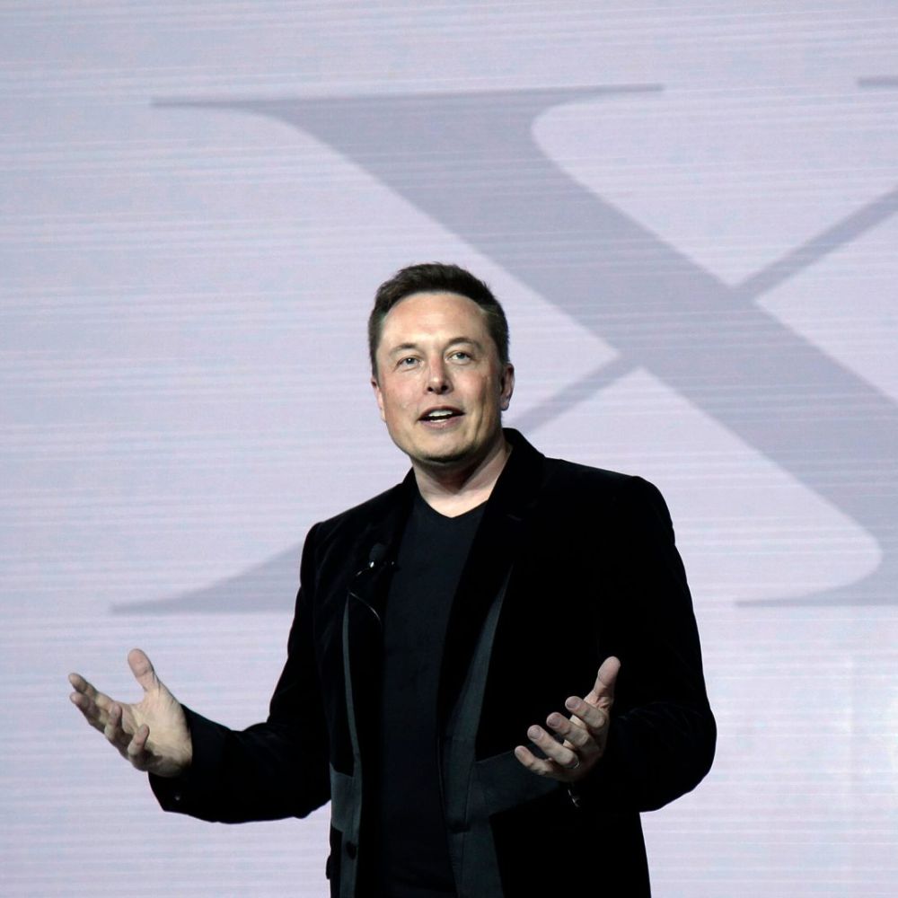 Elon Musk unveils his new AI venture xAI to compete against existing LLMs-thumnail