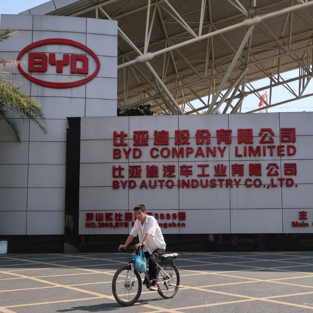 BYD tells India partner it wants to drop $1 billion EV investment plan according to sources-thumnail