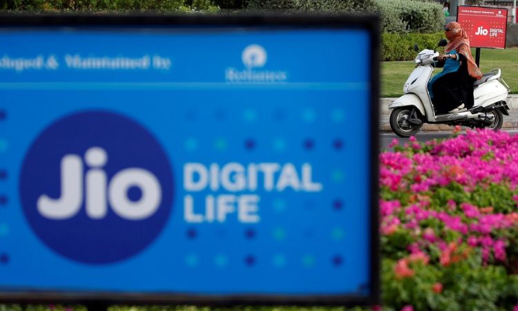 Reliance Jio in advanced talk to raise $1-1.5 billion