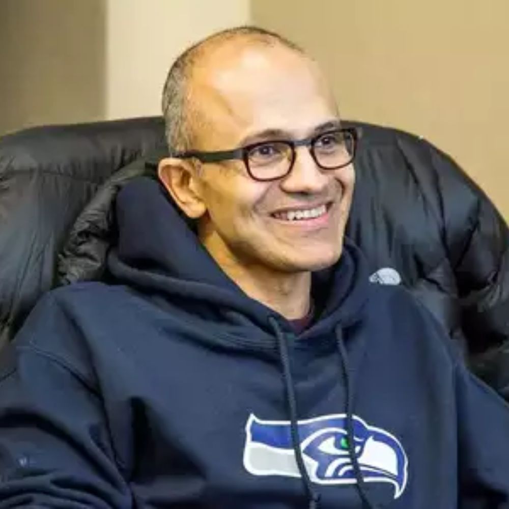 Satya Nadella, the CEO of Microsoft, joins Threads What he wrote in his initial app post-thumnail