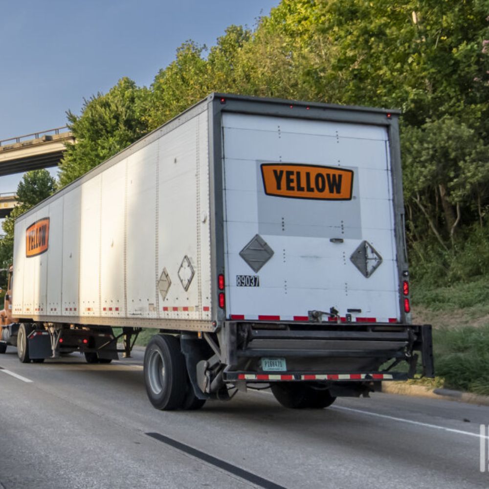The Wall Street Journal reports that US trucking company Yellow has shut down operations-thumnail