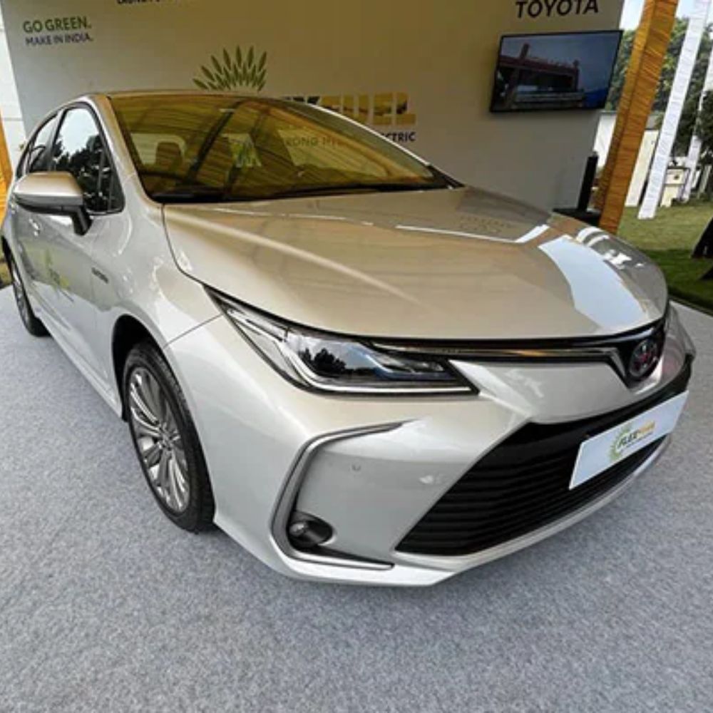 The world’s first 100% ethanol-powered car developed by Toyota  was unveiled by Nitin Gadkari-thumnail