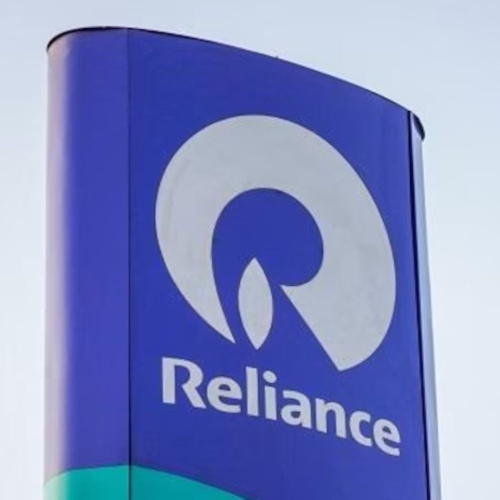 Reliance Industries likely to sell another 8-10% stake in Reliance Retail Ventures-thumnail