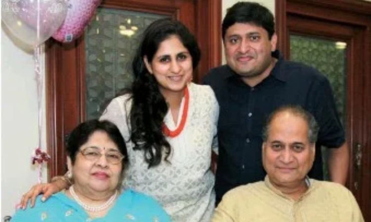 Rahul Bajaj's Family