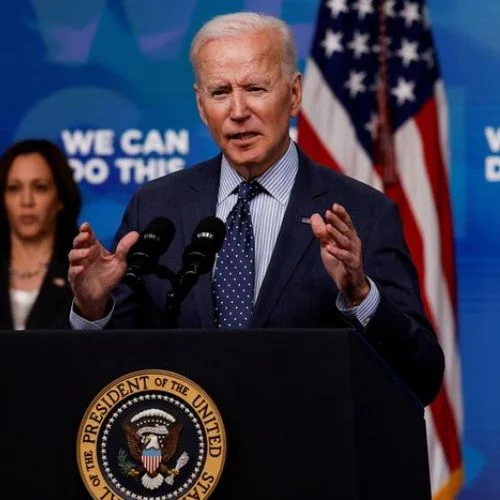 Biden Considers Adding AI Chips Curbs To Chinese Companies Abroad-thumnail