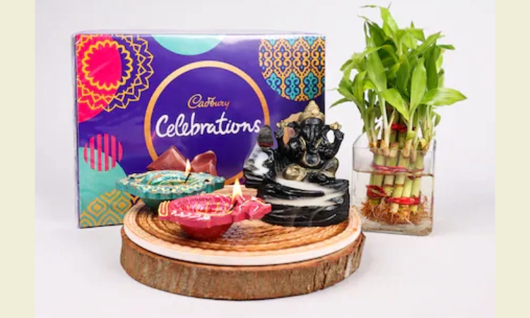 Electronic Diyas and Aromatic Candles