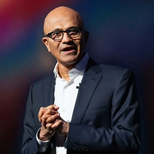 Former Microsoft Intern and Amc CEO Satya Nadella Hails Him for His “Wartime Leadership”-thumnail