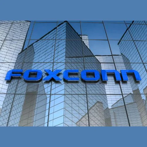 Foxconn Increases Its Stake in Apple’s Massive India Facility by $1 Billion.-thumnail