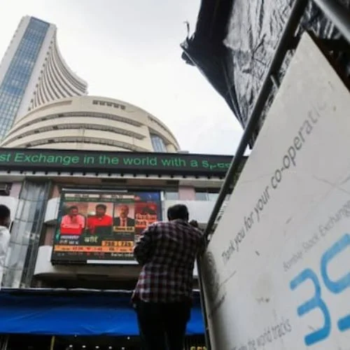 Indian Stock Markets Rise Sharply on Strong Results from IT Giants -thumnail