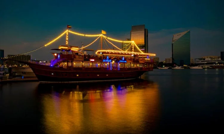 Dubai Dhow Cruise