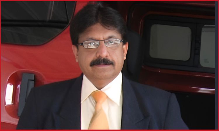 Dr Rajesh Chandan