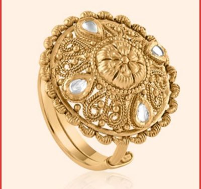 5 Gold Ring Styles Every Woman Should Own-thumnail